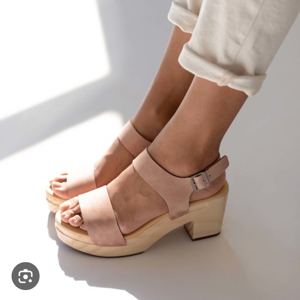 Nisolo All-Day Open Toe Clog in Desert Rose
